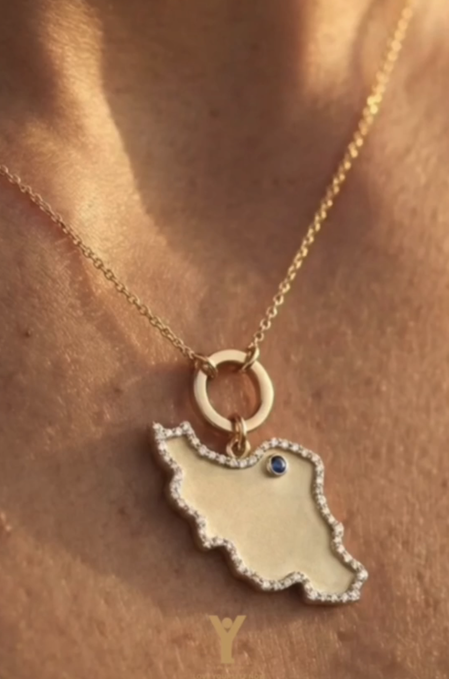charm-050247-iranam-lyn مدال (آویز) ایران - گالری طلا جواهر ونقره لین