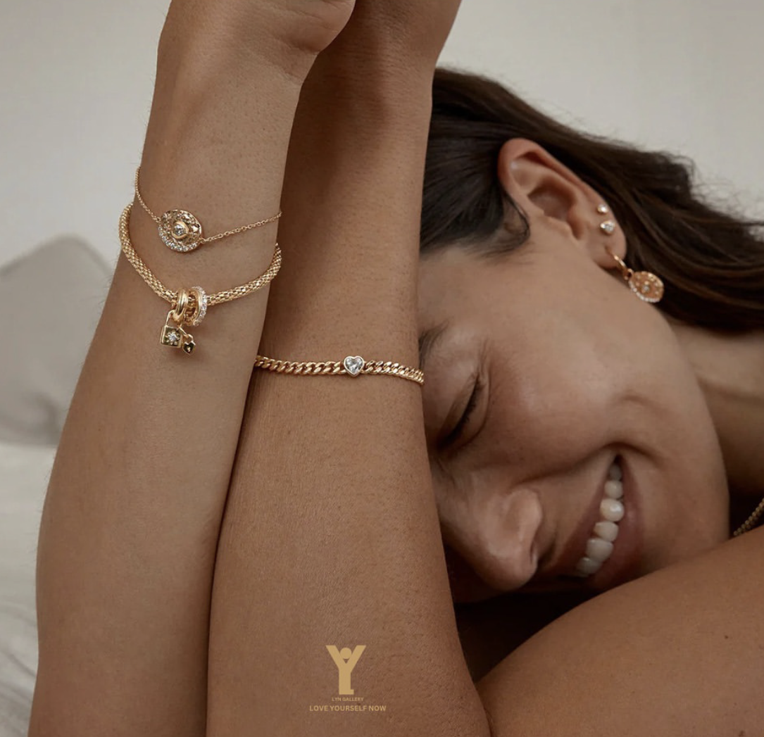 bracelet-050278-cartier-heart-lyn-gallery دستبند کارتیه قلب - گالری طلا جواهر و نقره لین